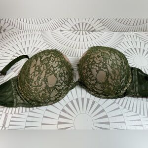 Victoria’s Secret Women’s Very Sexy Push Up Bra Size 40D Olive and Nude Color